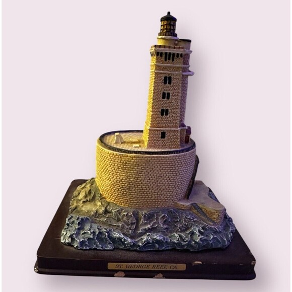 Oneida Studios ST GEORGE REEF, CALIFORNIA, Lighthouse Point Collection, 1998 - Picture 1 of 5